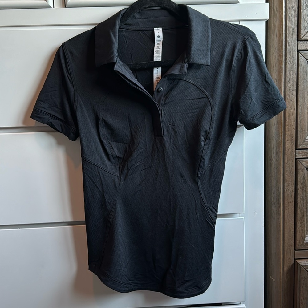 Lululemon Women’s Quick Dry Short Sleeve Polo